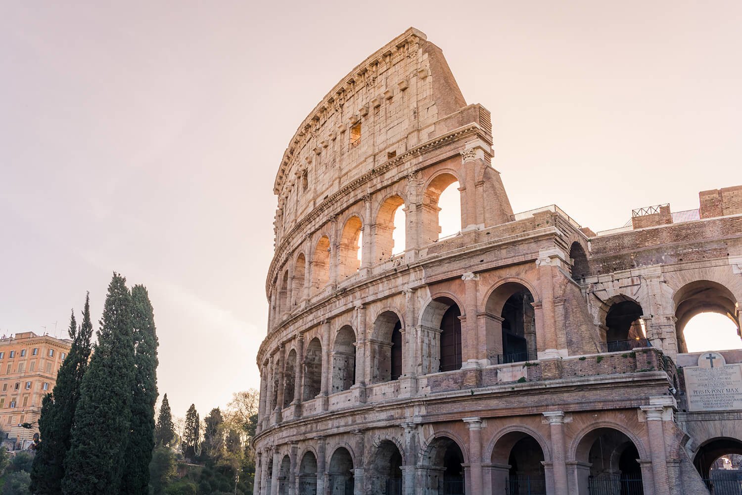 Colosseum tours contacts